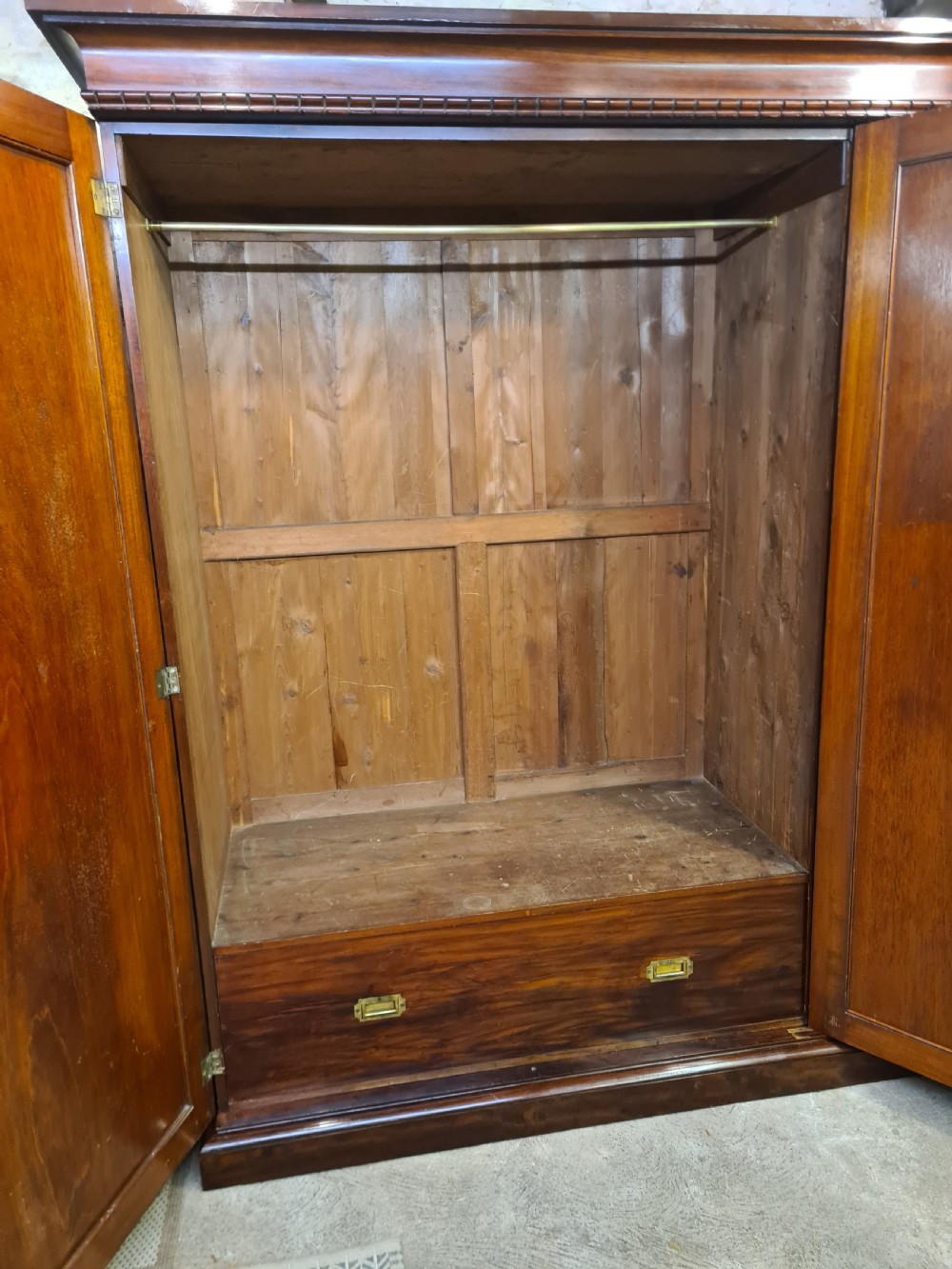 Antique Victorian Mahogany Three Door Wardrobe  View V