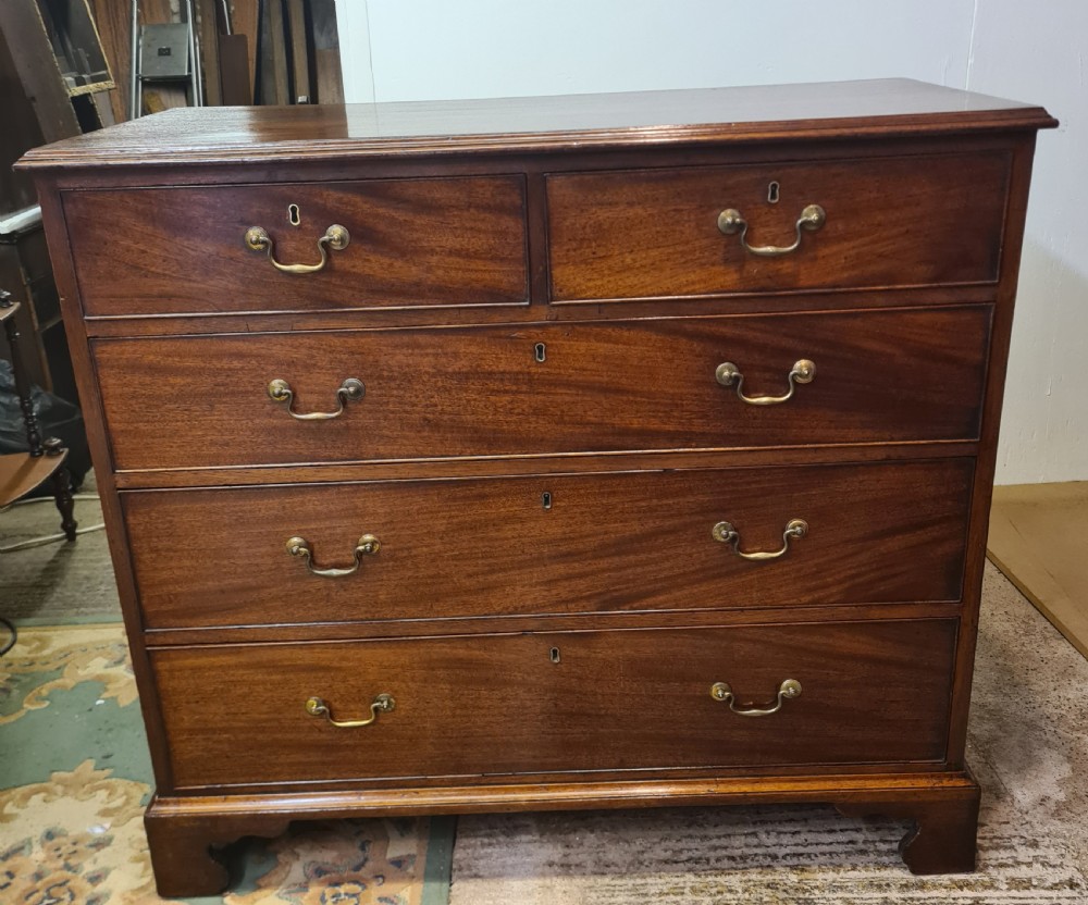 Georgian Mahogany Chest Of Drawers 
