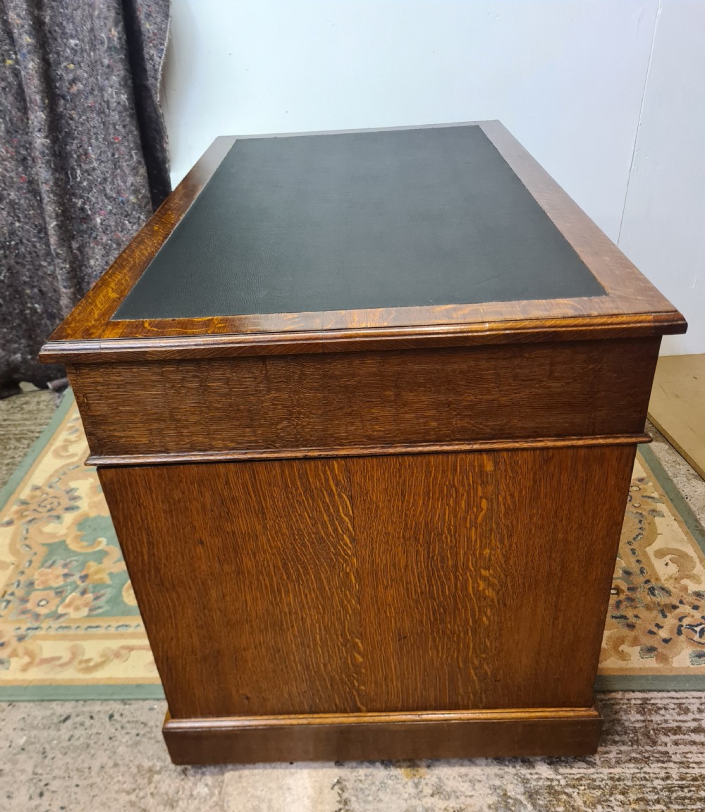 Edwardian Maple & Co Oak Pedistal Desk  View IV