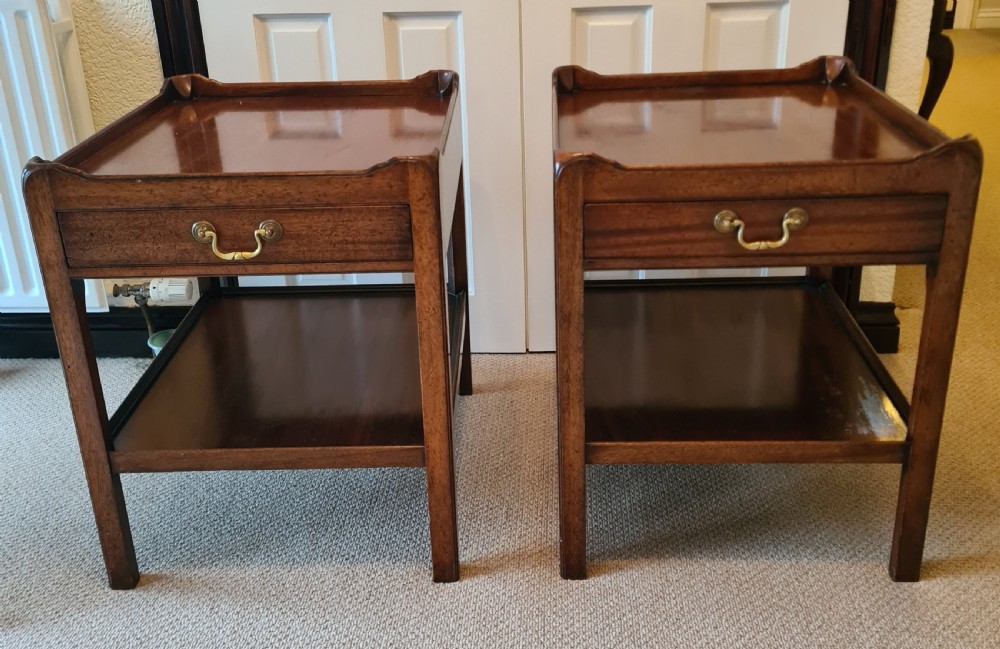 Pair of 1920s Georgian Style Mahogany Side Tables 