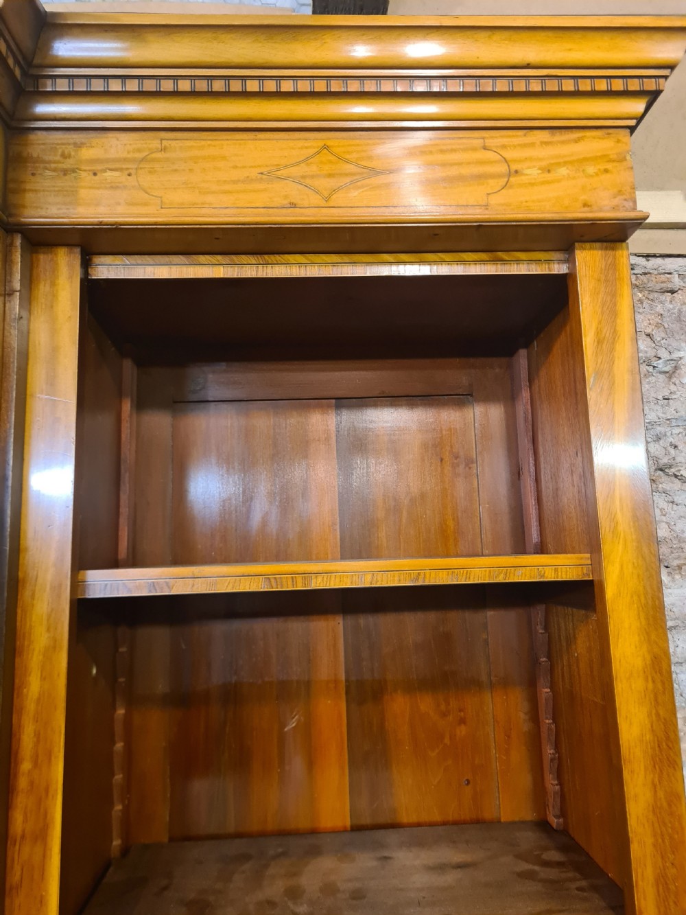 Edwardian Satinwood Inlaid Breakfront Bookcase.  View VII