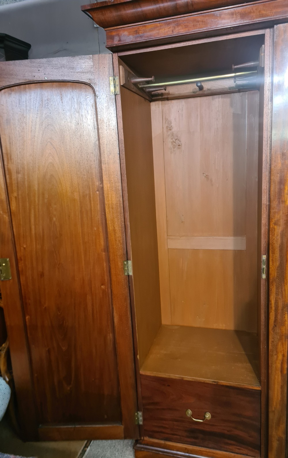Victorian Flame Mahogany Triple Wardrobe.  View VII