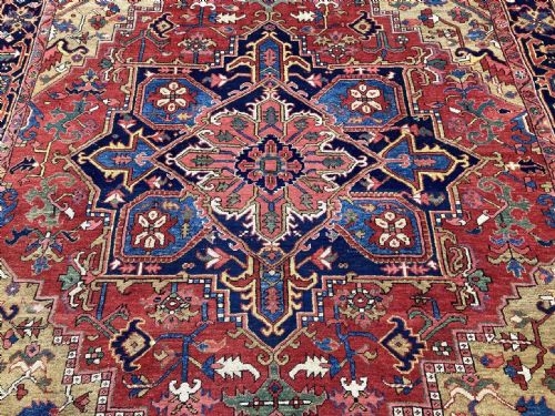 ANTIQUE HERIZ CARPET 320M X 237M - ADDITIONAL PHOTO 3