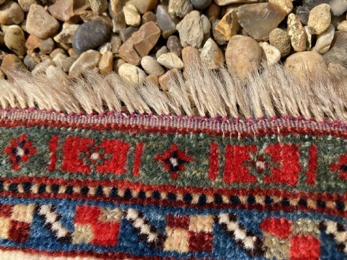 ANTIQUE QASHQAI RUG 147M X 104M - ADDITIONAL PHOTO 14