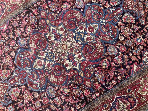 ANTIQUE ISFAHAN RUG 210M X 142M - ADDITIONAL PHOTO 5