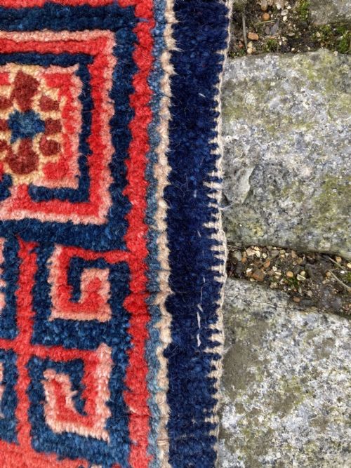 ANTIQUE TIBETAN RUG 140M X 091M - ADDITIONAL PHOTO 11