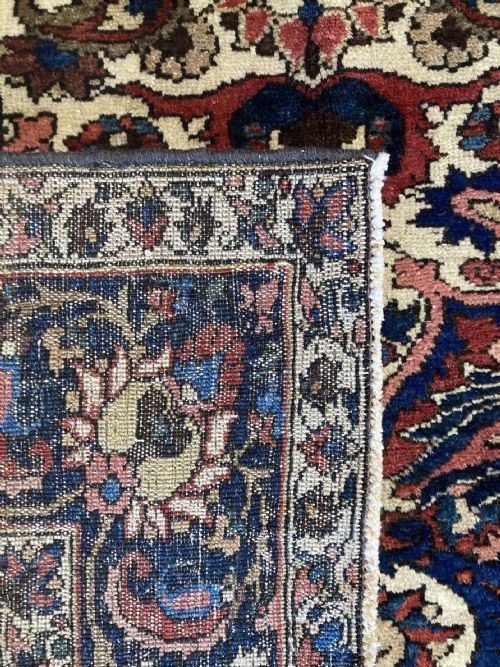 ANTIQUE BAKHTIAR RUG 212M X 138M - ADDITIONAL PHOTO 11