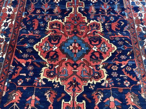 ANTIQUE BAKHTIAR RUG 212M X 160M - ADDITIONAL PHOTO 5