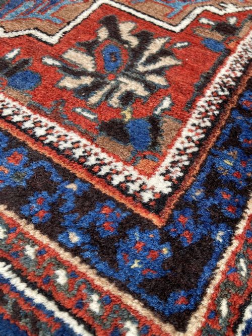 ANTIQUE QASHQAI RUG 220M X 151M - ADDITIONAL PHOTO 9