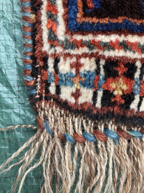 ANTIQUE QASHQAI RUG 220M X 151M - ADDITIONAL PHOTO 18