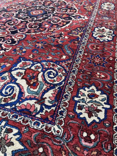 ANTIQUE BAKHTIAR RUG 211M X 137M - ADDITIONAL PHOTO 7