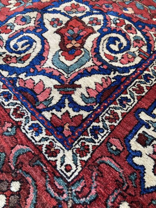 ANTIQUE BAKHTIAR RUG 211M X 137M - ADDITIONAL PHOTO 8