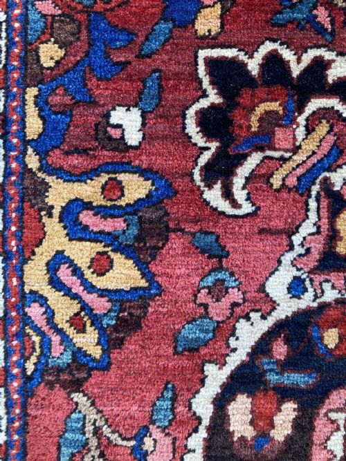 ANTIQUE BAKHTIAR RUG 211M X 137M - ADDITIONAL PHOTO 12