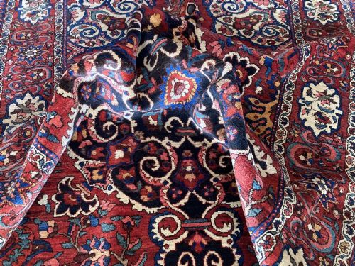 ANTIQUE BAKHTIAR RUG 211M X 137M - ADDITIONAL PHOTO 14