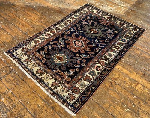 ANTIQUE KURDISH RUG 134M X 095M - ADDITIONAL PHOTO 3