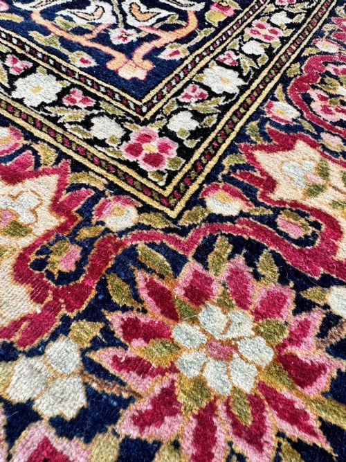 ANTIQUE ISFAHAN RUG 209M X 139M - ADDITIONAL PHOTO 8