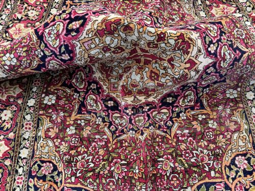 ANTIQUE ISFAHAN RUG 209M X 139M - ADDITIONAL PHOTO 13
