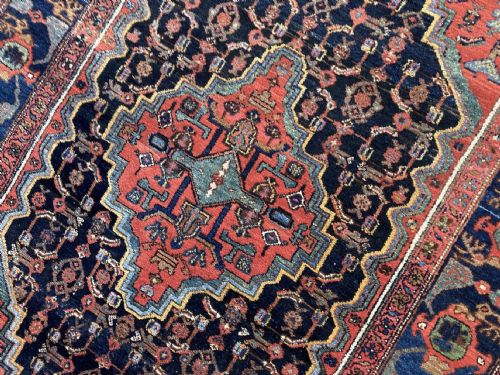 ANTIQUE KURDISH RUG 206M X 138M - ADDITIONAL PHOTO 9