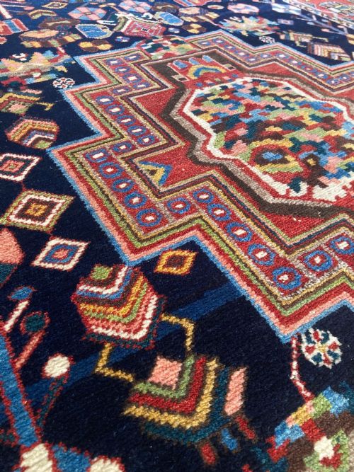 ANTIQUE BAKHTIAR RUG 206M X 141M - ADDITIONAL PHOTO 12