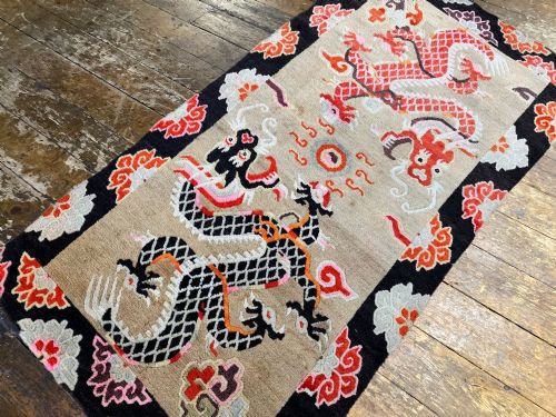 ANTIQUE TIBETAN DRAGON RUG 173M X 088M - ADDITIONAL PHOTO 5
