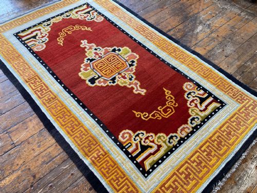 VINTAGE TIBETAN RUG 211M X 124M - ADDITIONAL PHOTO 3