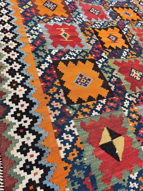 ANTIQUE QASHQAI KILIM 230M X 159M - ADDITIONAL PHOTO 14
