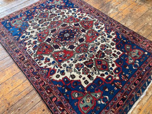 ANTIQUE BAKHTIAR RUG 192M X 135M - ADDITIONAL PHOTO 3