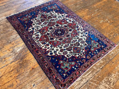 ANTIQUE BAKHTIAR RUG 192M X 135M - ADDITIONAL PHOTO 4