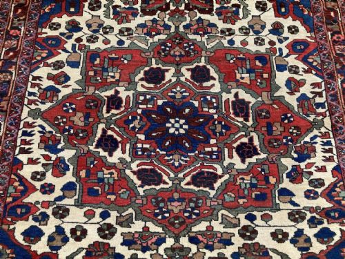 ANTIQUE BAKHTIAR RUG 192M X 135M - ADDITIONAL PHOTO 6