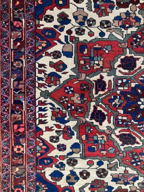 ANTIQUE BAKHTIAR RUG 192M X 135M - ADDITIONAL PHOTO 12