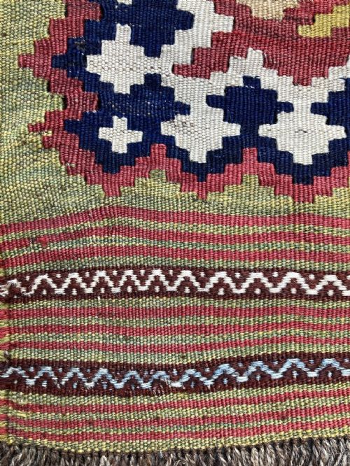 ANTIQUE QASHQAI KILIM 202M X 137M - ADDITIONAL PHOTO 8