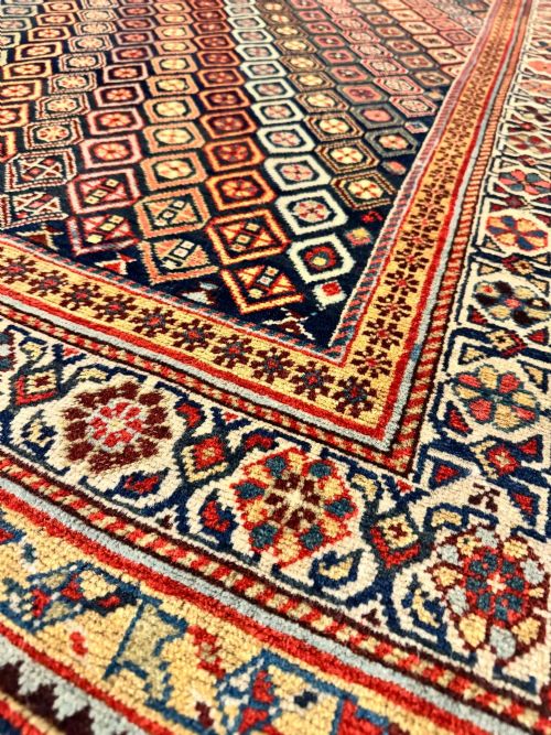 ANTIQUE TRIBAL QASHQAI RUG 181M X 138M - ADDITIONAL PHOTO 8