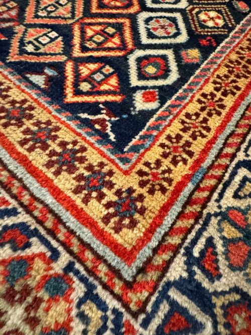 ANTIQUE TRIBAL QASHQAI RUG 181M X 138M - ADDITIONAL PHOTO 9