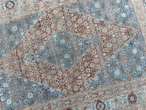 ANTIQUE TABRIZ RUG 168M X 116M - ADDITIONAL PHOTO 10