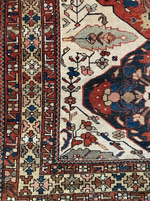 ANTIQUE BAKHTIAR RUG 206M X 133M - ADDITIONAL PHOTO 5