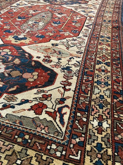 ANTIQUE BAKHTIAR RUG 206M X 133M - ADDITIONAL PHOTO 7