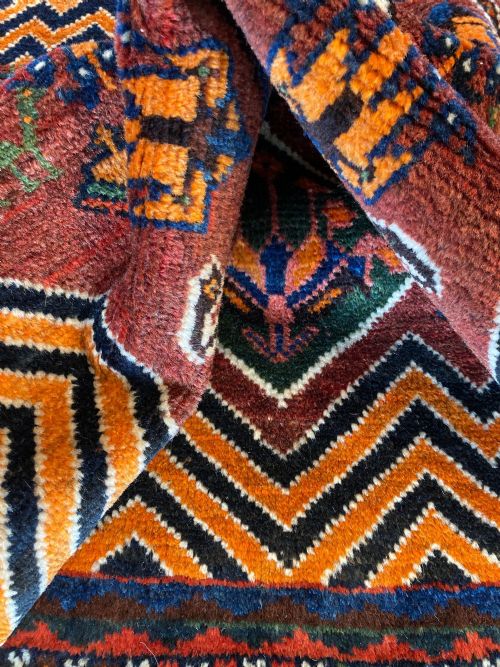 ANTIQUE GABBEH RUG 158M X 108M - ADDITIONAL PHOTO 17