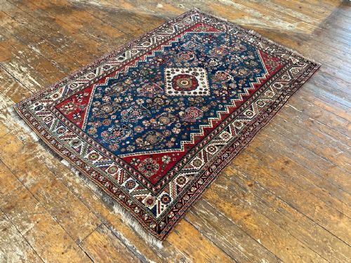 ANTIQUE QASHQAI RUG 186M X 127M - ADDITIONAL PHOTO 3