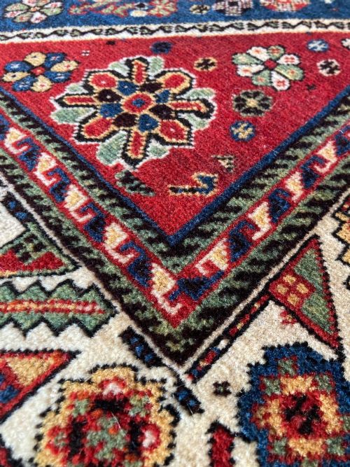 ANTIQUE QASHQAI RUG 186M X 127M - ADDITIONAL PHOTO 12