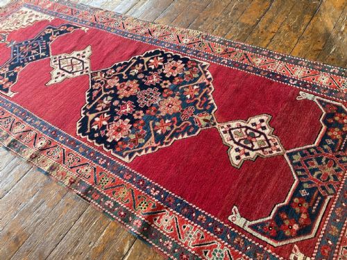 ANTIQUE KARABAGH LONG RUG 297M X 117M - ADDITIONAL PHOTO 4