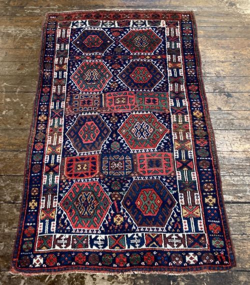 ANTIQUE KURDISH RUG 192M X 119M - ADDITIONAL PHOTO 3