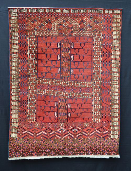 Antique Turkmen Engsi (Yurt-door Rug), Teke Tribes, Merv Oasis, Turkmenistan, Central Asia.