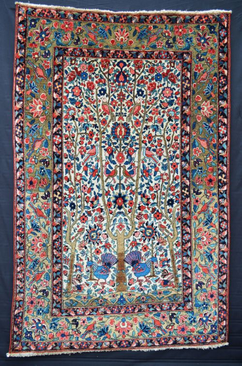 Antique Bakhtiari Rug, the Chahar Mahal, Western Persia.