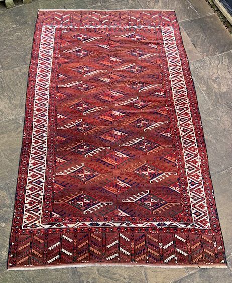 Antique Turkmen Carpet, Yomut Tribe, Trans-caspian Steppes, Turkmenistan.