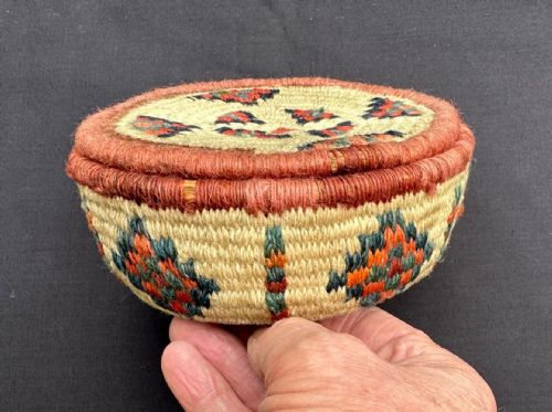 Antique Egg Basket, Qashqa'i Nomads, Fars Province, South-west Persia.