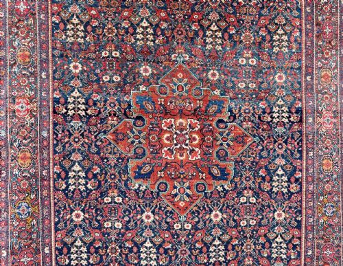 ANTIQUE FERAGHAN RUG FERAGHAN REGION NORTHWEST PERSIA - ADDITIONAL PHOTO 2
