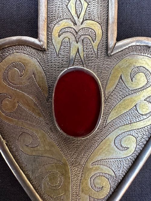 ANTIQUE TURKMEN CORDIFORM PENDANT 'ASYK' TEKE TRIBES AKHAL OASIS TURKMENISTAN CENTRAL ASIA - ADDITIONAL PHOTO 1