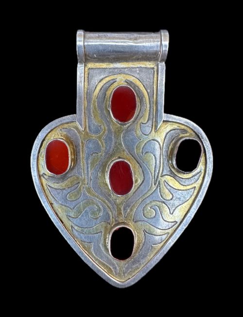 ANTIQUE TURKMEN CORDIFORM PENDANT 'ASYK' TEKE TRIBES AKHAL OASIS TURKMENISTAN CENTRAL ASIA