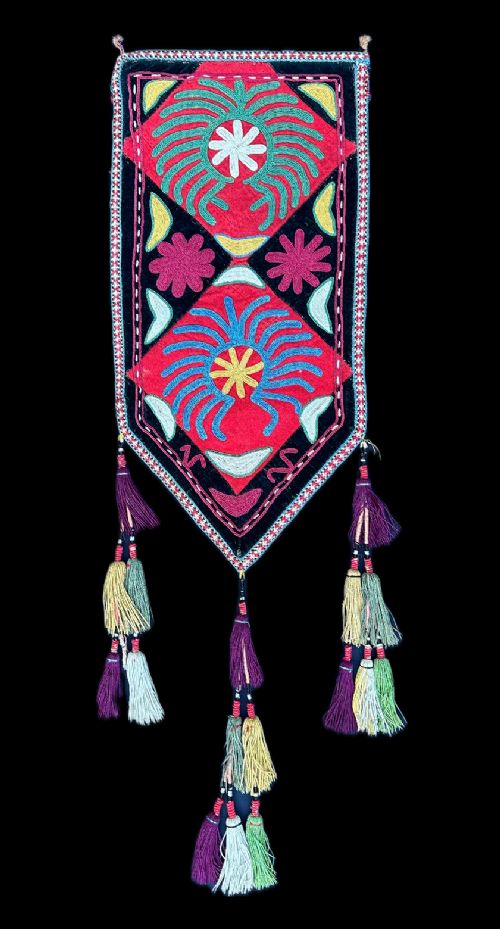 Antique Uuk Kap Ilgich, Lakai Uzbek Tribes, Uzbekistan, Central Asia.