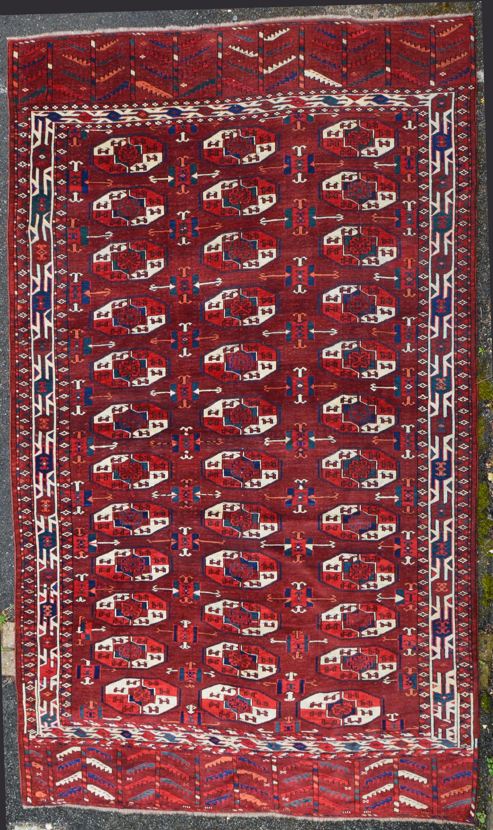 Antique Turkmen Carpet, Igdyr Tribes, Trans-Caspian Steppes, Turkmenistan, Central Asia.